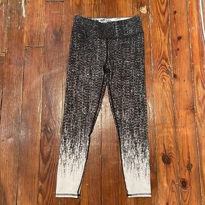 Black/white printed leggings